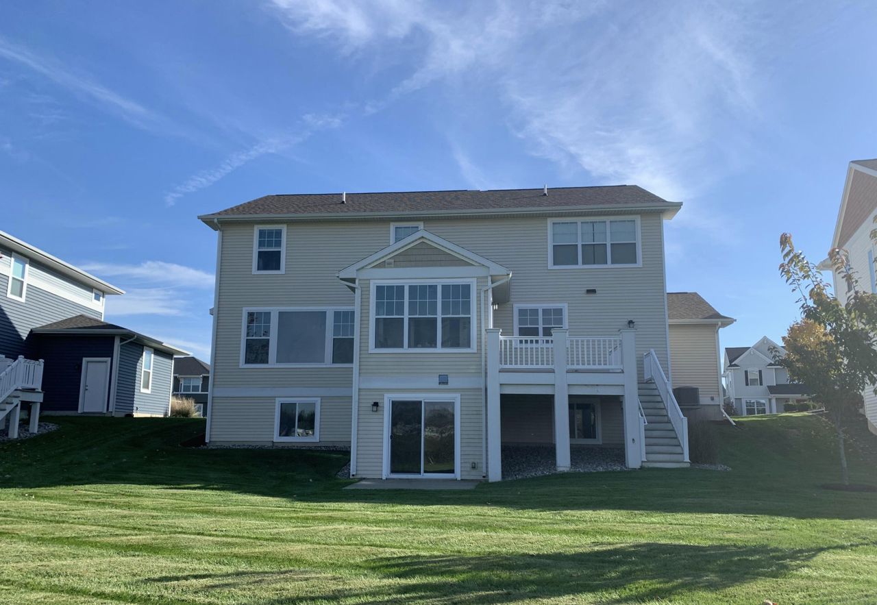 2738 Kittansett Dr #1 - Photo 3 of 38