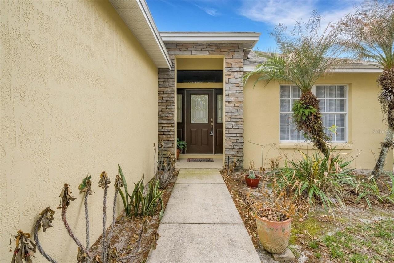 654 Lake Clark Pl - Photo 3 of 41