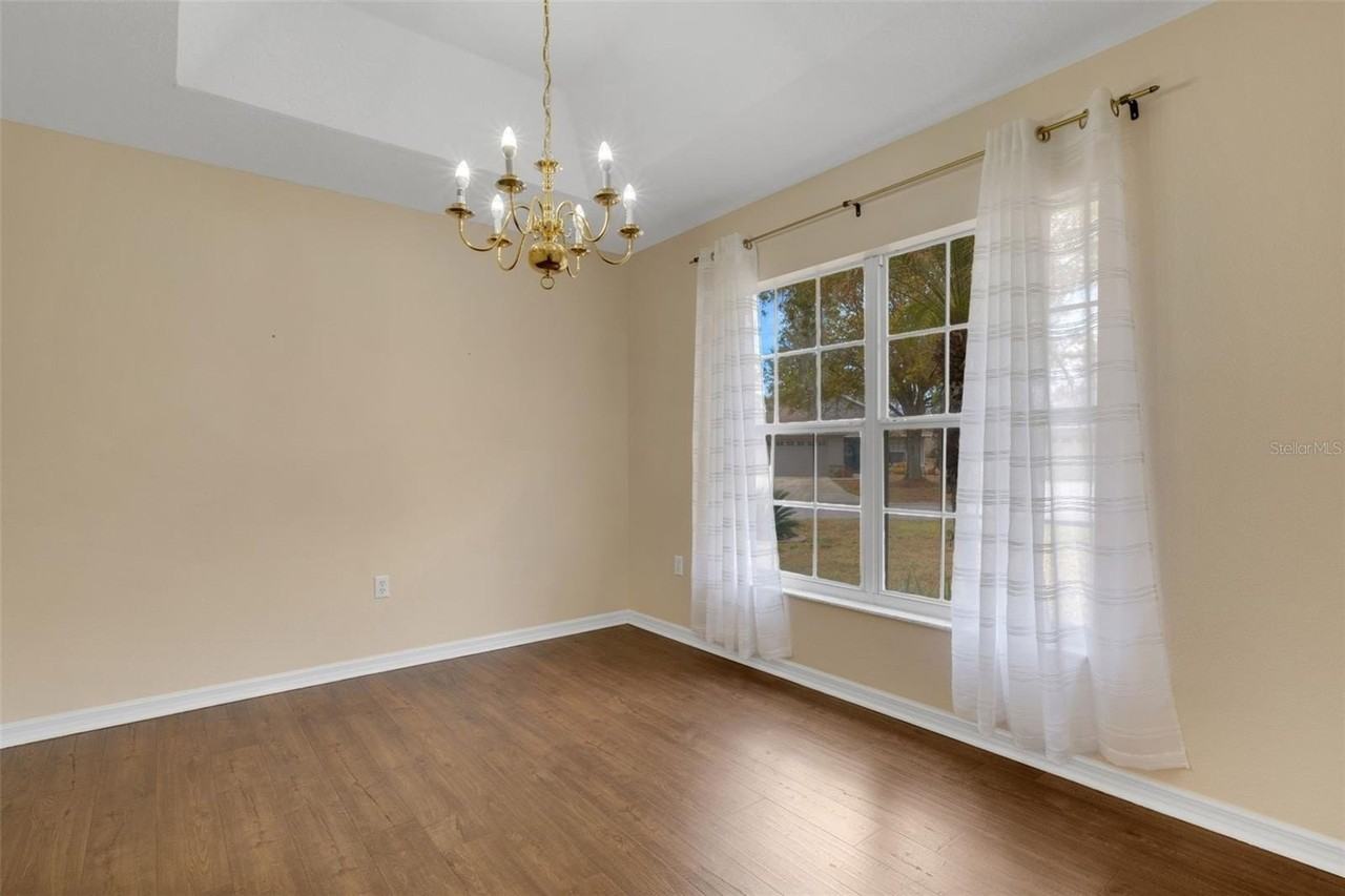 654 Lake Clark Pl - Photo 7 of 41