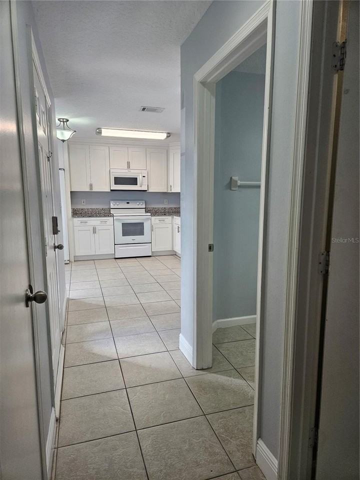 2321 Water View Loop - Photo 5 of 41