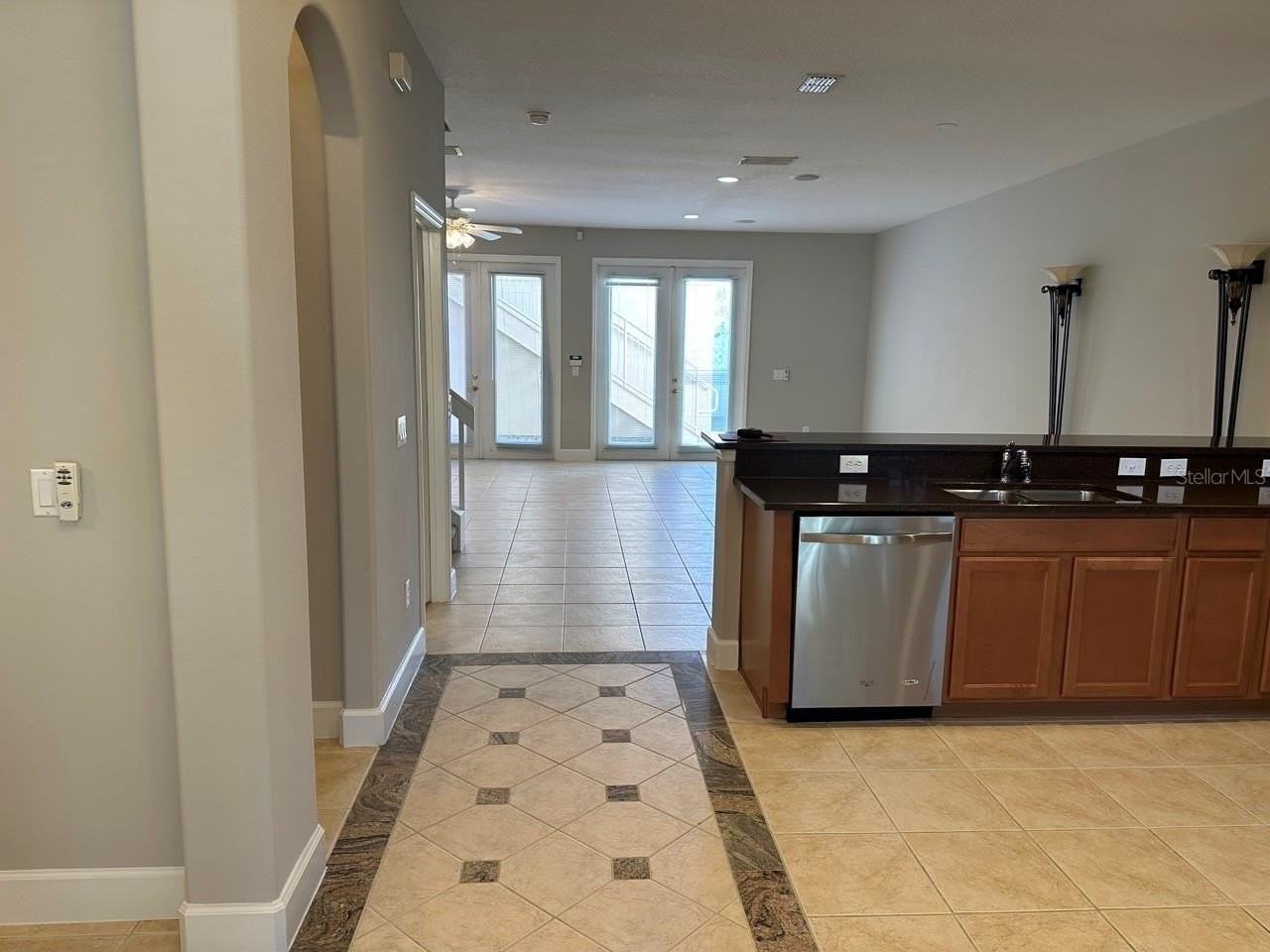 13841 Ancilla Blvd - Photo 3 of 28