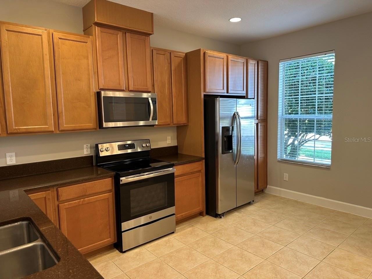 13841 Ancilla Blvd - Photo 5 of 28