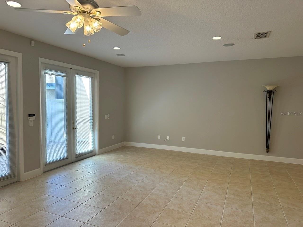 13841 Ancilla Blvd - Photo 7 of 28