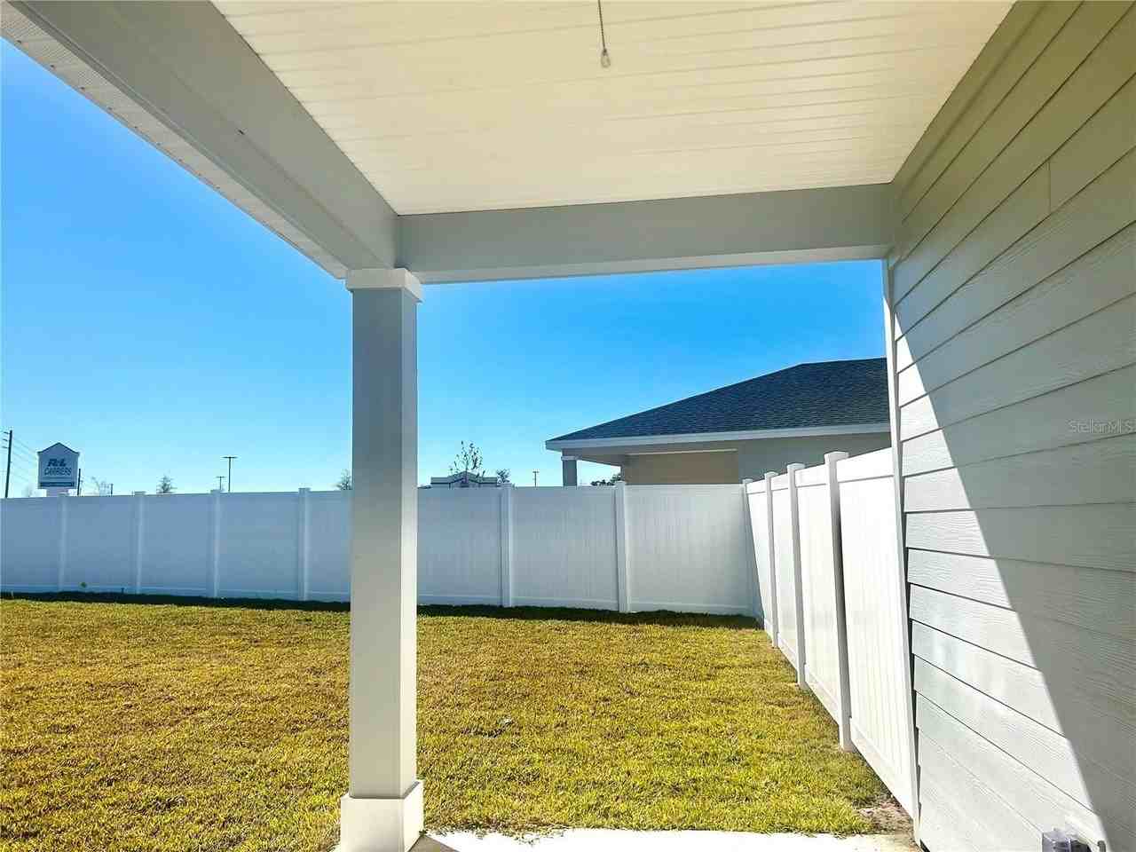 1103 Nw 44th Court Rd - Photo 3 of 36