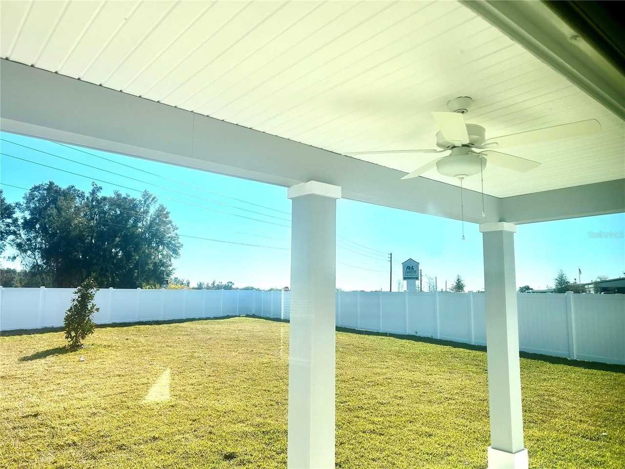 1103 Nw 44th Court Rd - Photo 4 of 36