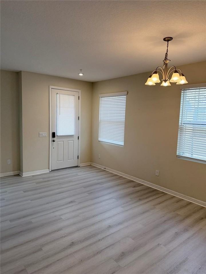 9463 Randal Park Blvd - Photo 7 of 25