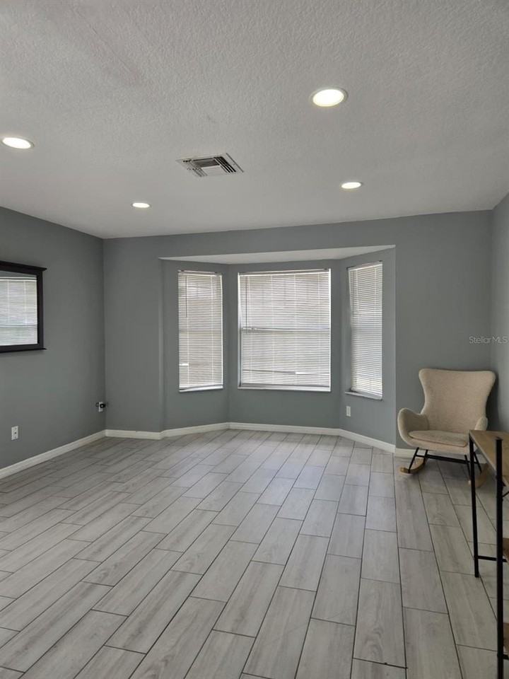 410 Otter Creek Dr - Photo 4 of 26