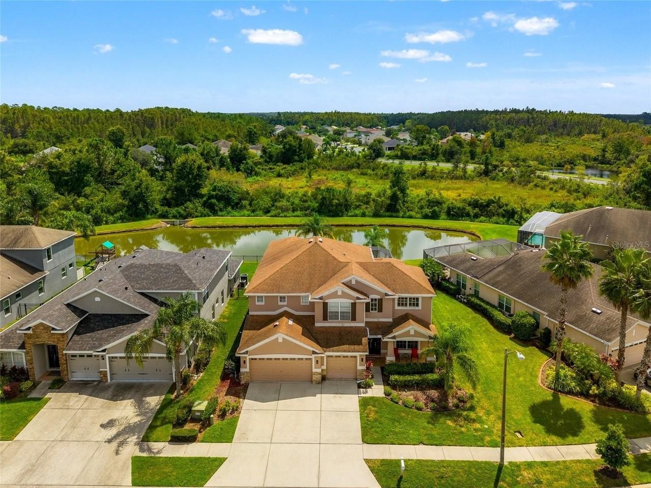 2330 Nesslewood Dr - Photo 4 of 50