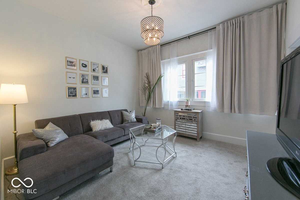 809 Broadway St - Photo 6 of 32