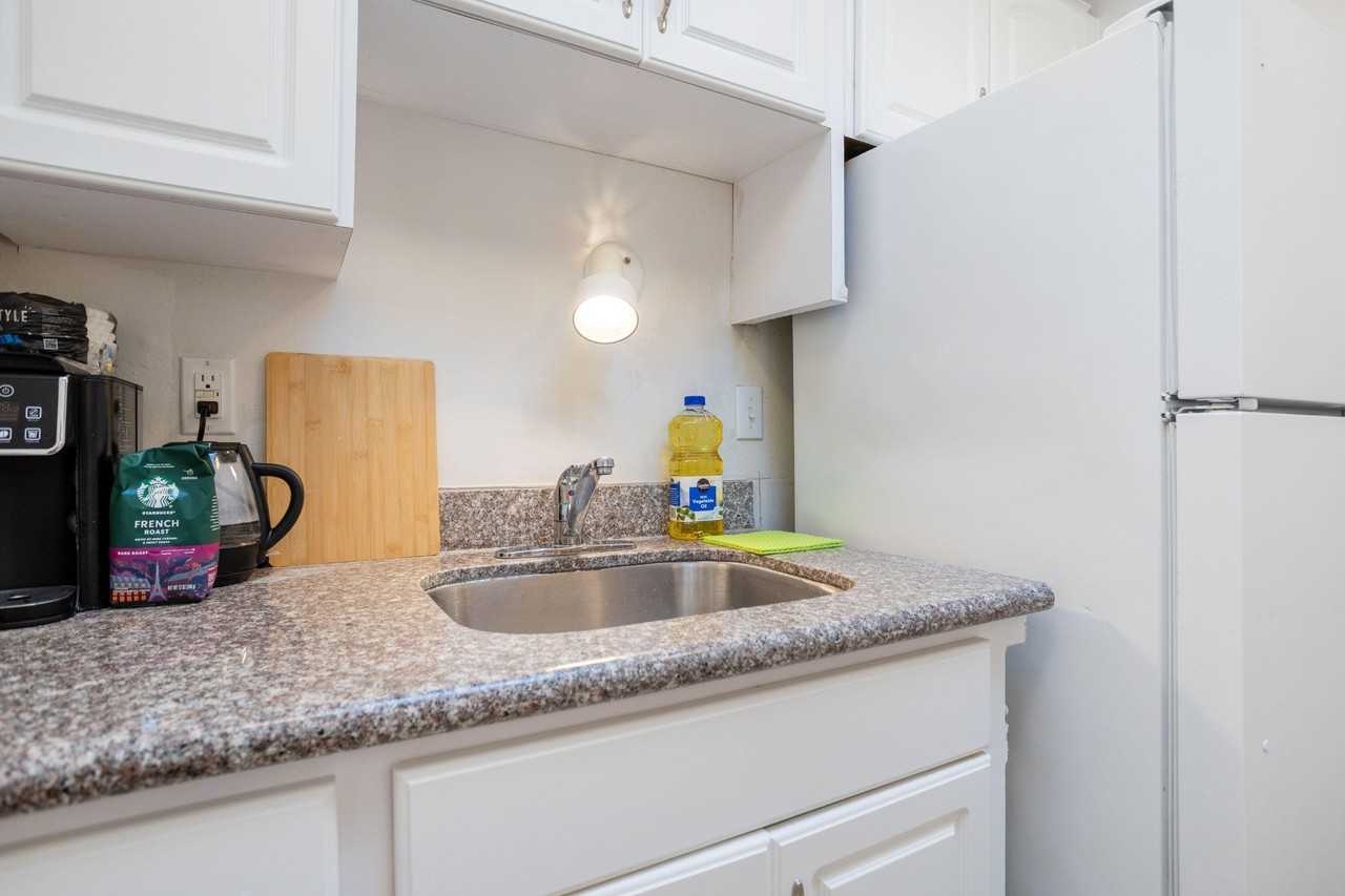 W Emerson St - Photo 6 of 19