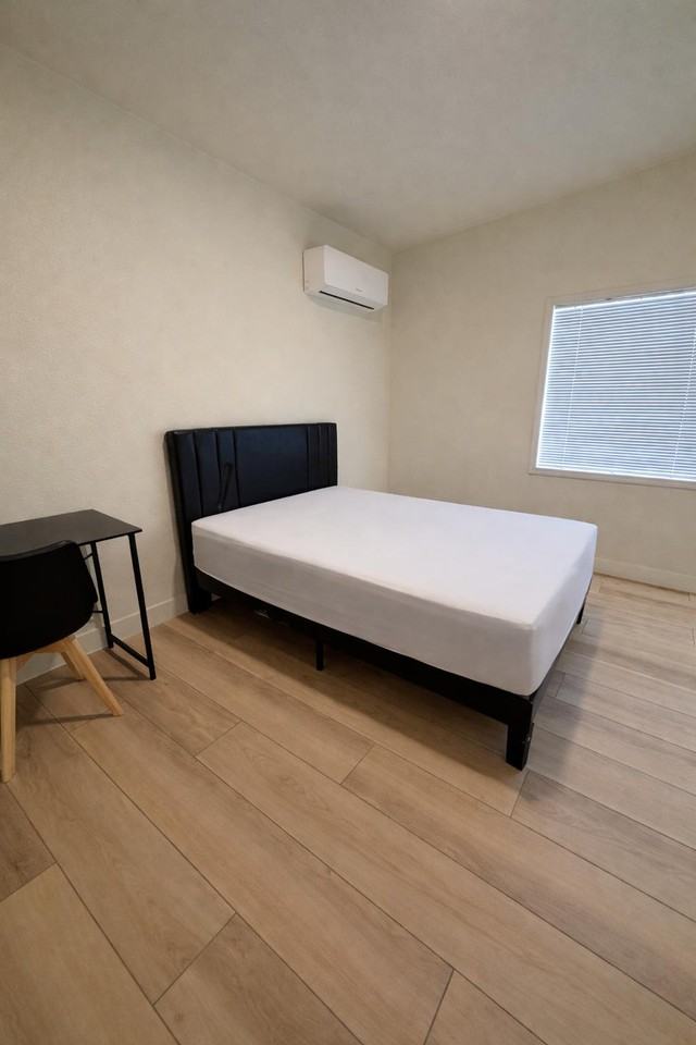 Izabella Ave - Photo 5 of 20