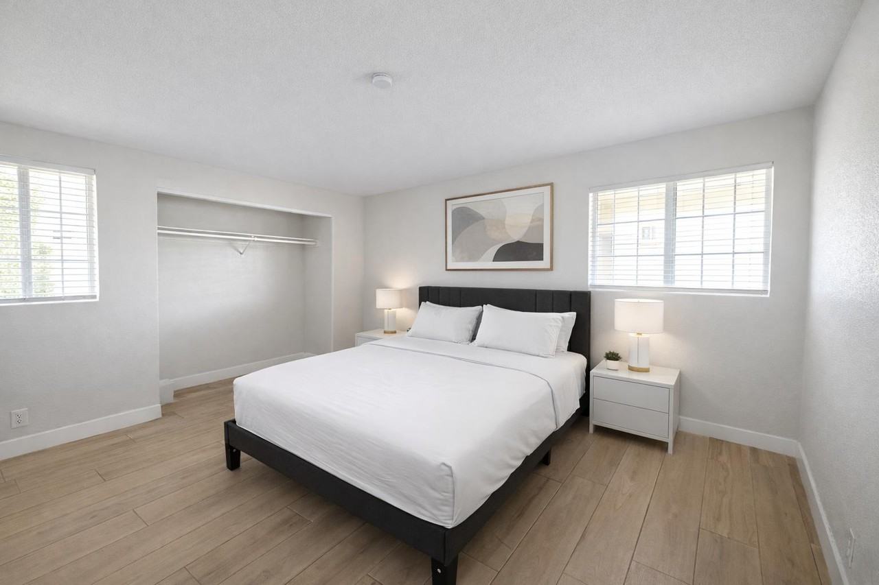 Izabella Ave - Photo 6 of 20