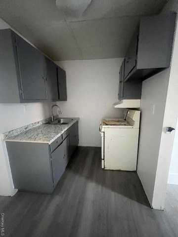 30 E Main St #4 - Photo 4 of 7