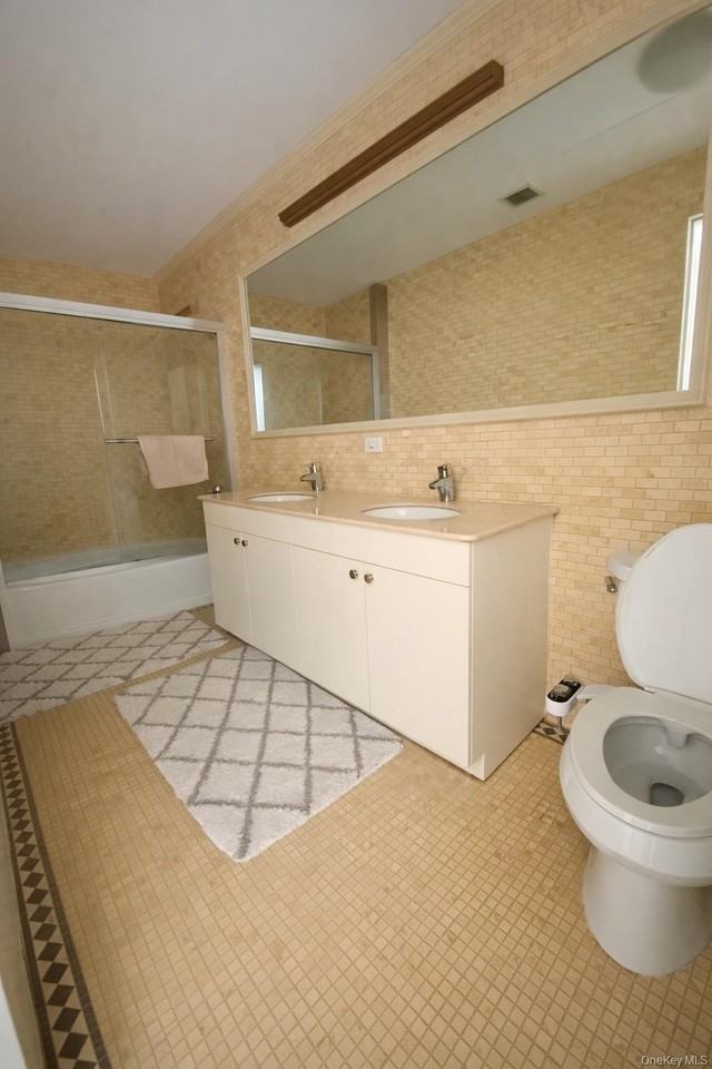 1635 lextington Avenue unit: 3D - Photo 2 of 8