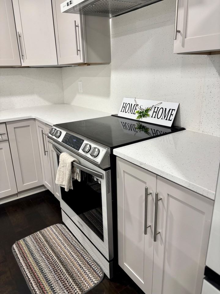 Swallow Cir Se - Photo 4 of 9