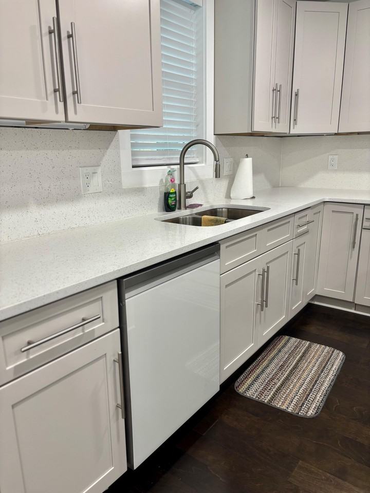 Swallow Cir Se - Photo 6 of 9