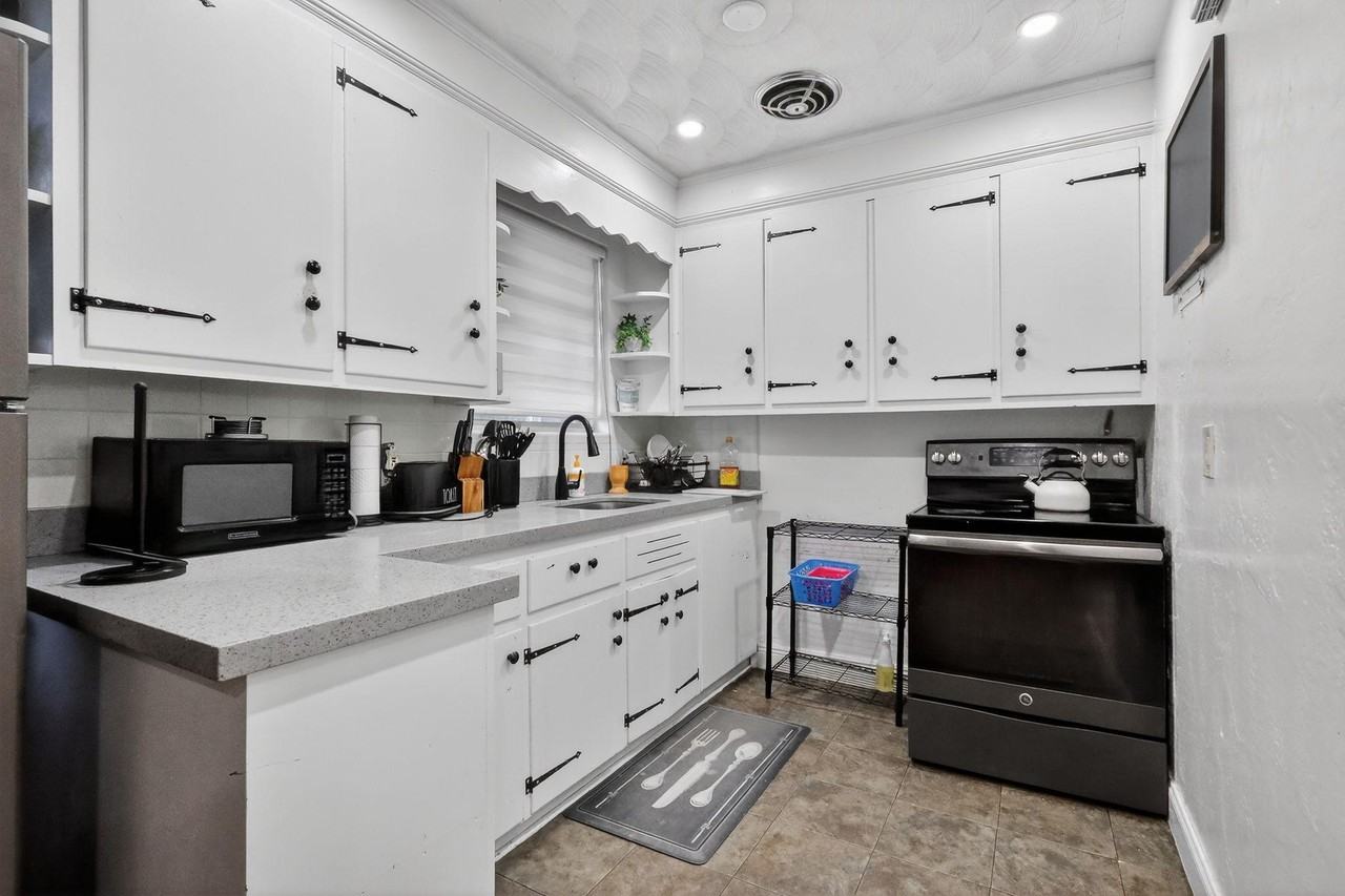 Ne 150th St - Photo 4 of 14