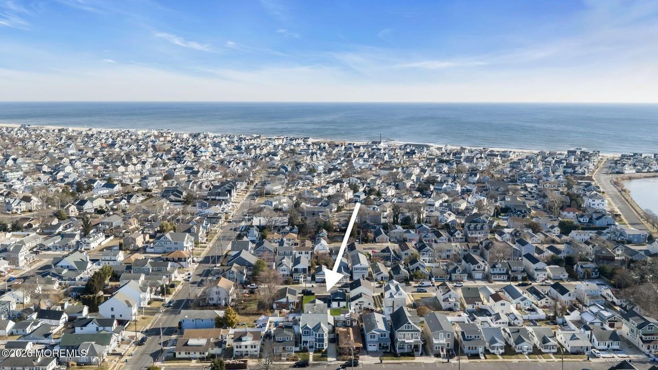 1809 Laurel Ter - Photo 3 of 31