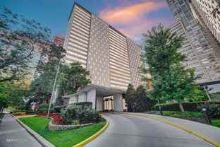 3950 N Lake Shore Dr Apt 2016c - Photo 1 of 1