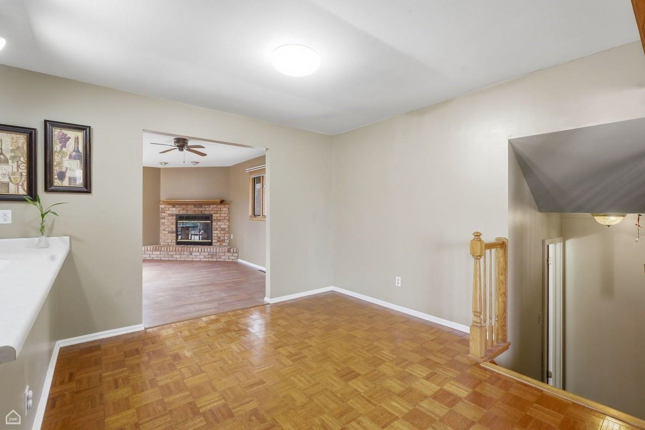 409 Kensington Dr - Photo 6 of 26