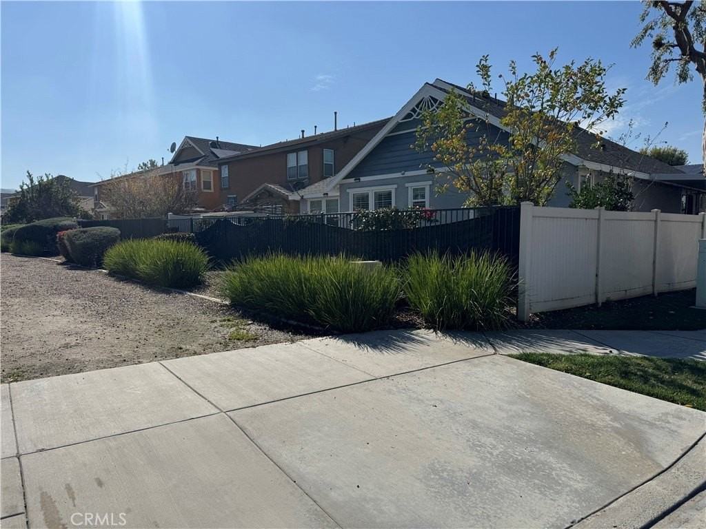 10913 Ragsdale Rd - Photo 4 of 6