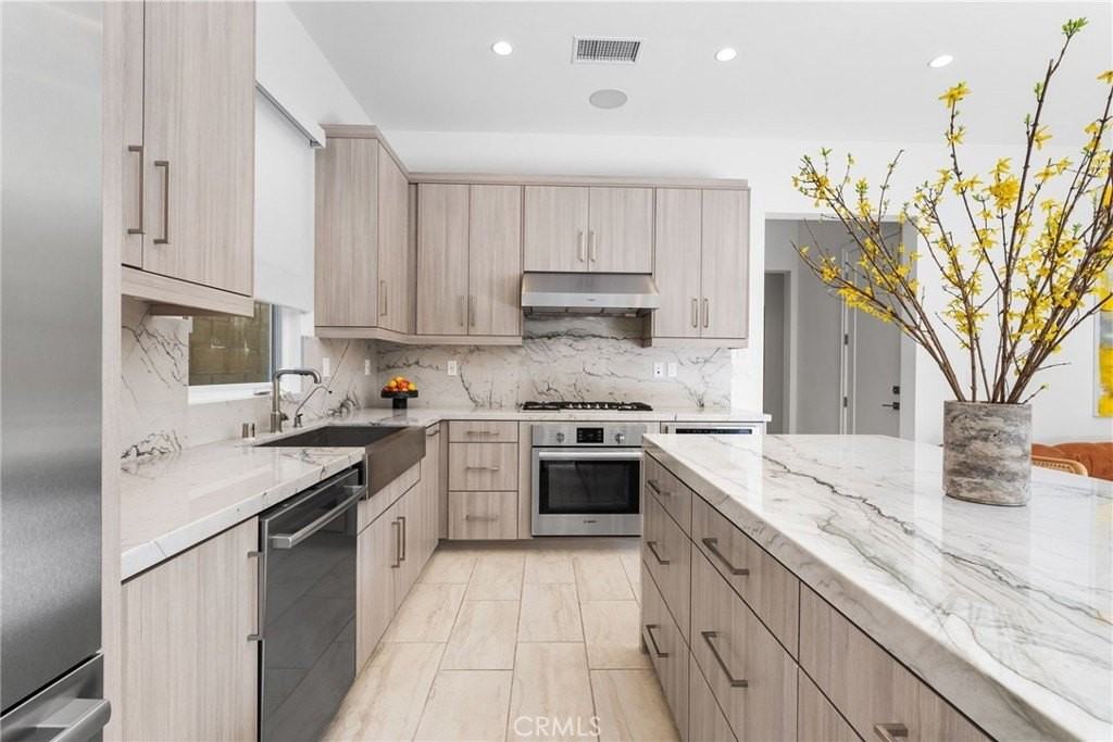 120 Linda Vista - Photo 5 of 40