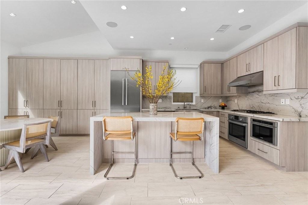 120 Linda Vista - Photo 6 of 40