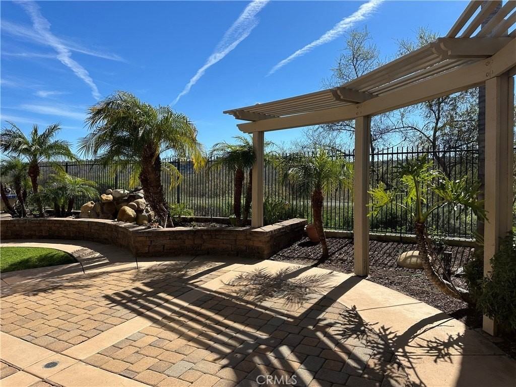 3251 Toopal Dr - Photo 5 of 32