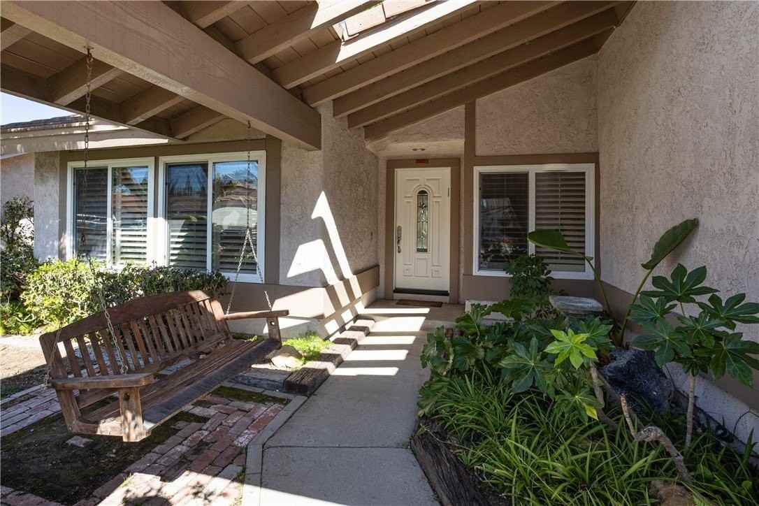 28907 Timberlane St - Photo 2 of 26