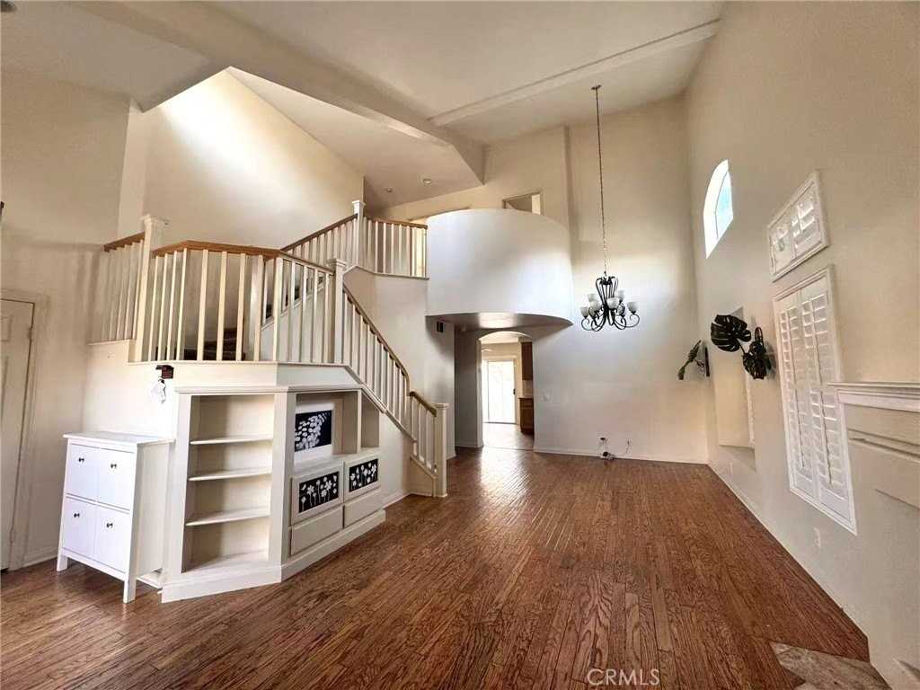 2935 Rustic Brg - Photo 2 of 10