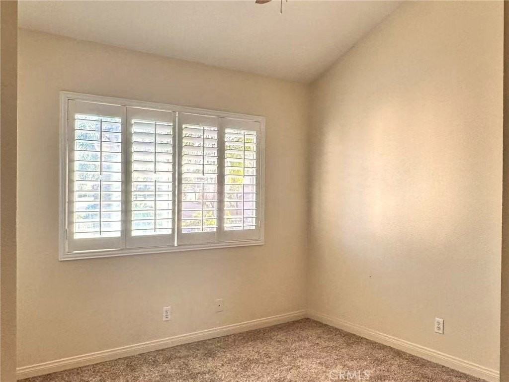 2935 Rustic Brg - Photo 5 of 10