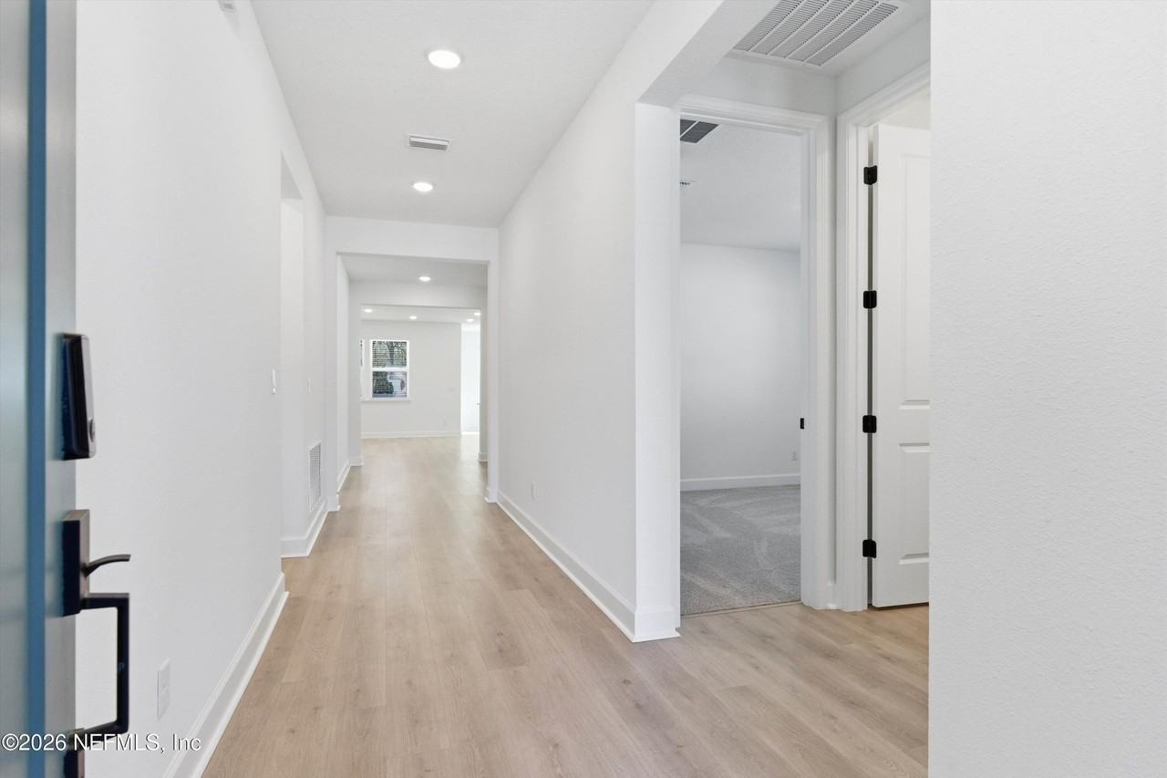 263 Lightsey Crossing Ln - Photo 4 of 35