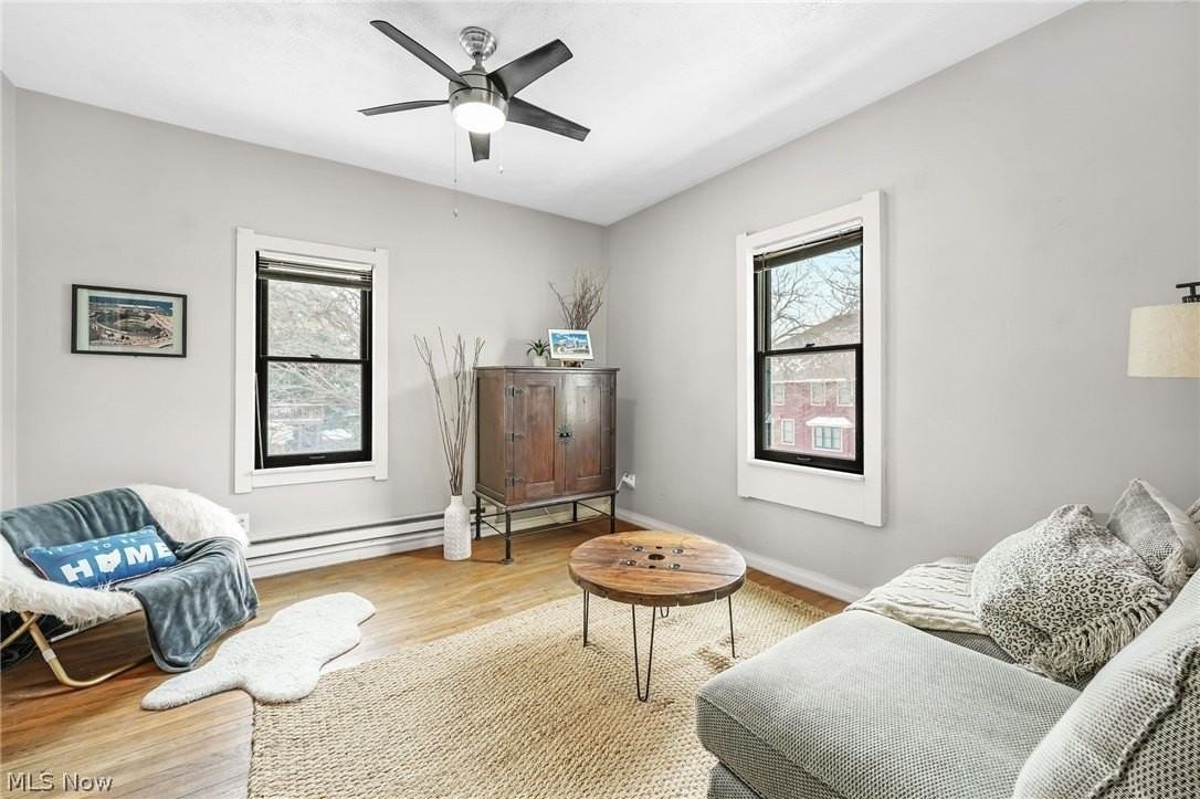 1009 Kenilworth Ave Apt 3 - Photo 3 of 24