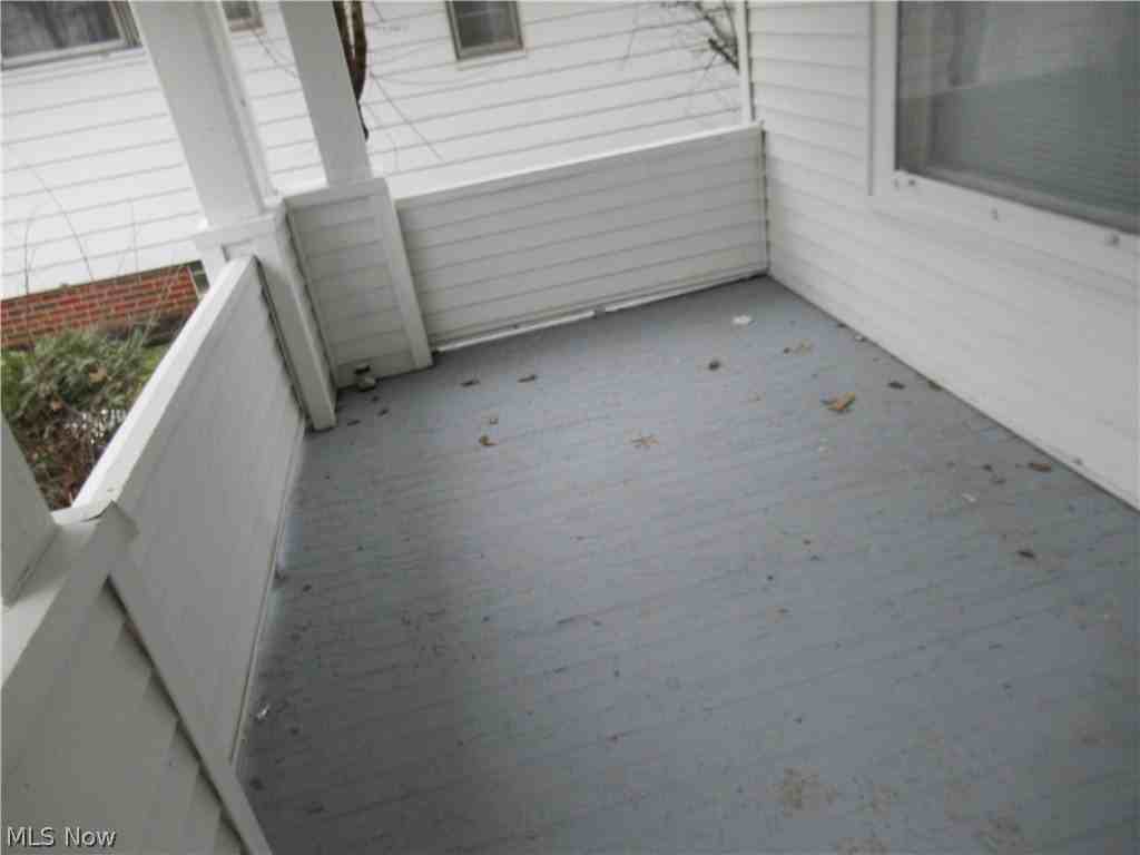 378 Columbus St - Photo 4 of 44