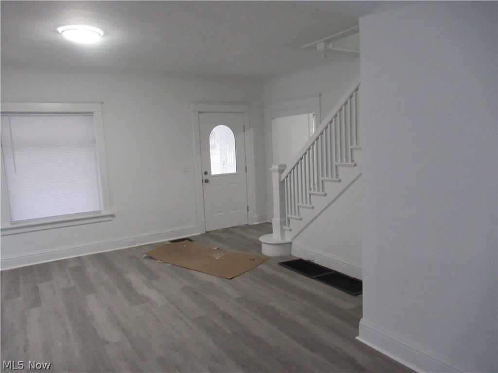 378 Columbus St - Photo 7 of 44