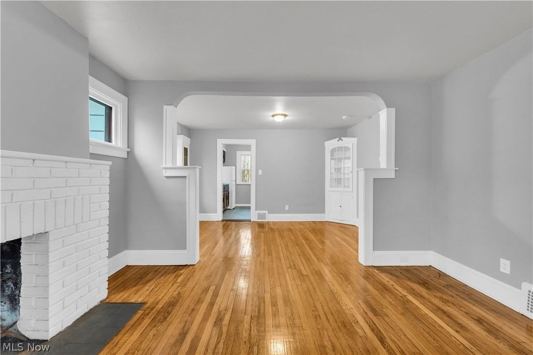 3605 Randolph Rd - Photo 4 of 27