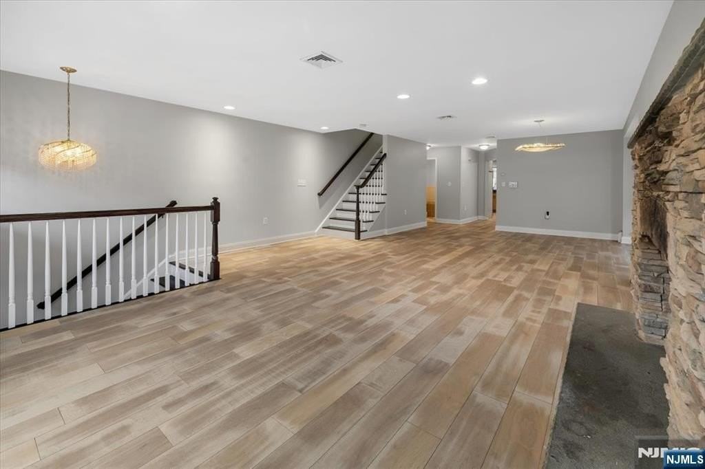 178 Undercliff Ave - Photo 3 of 20