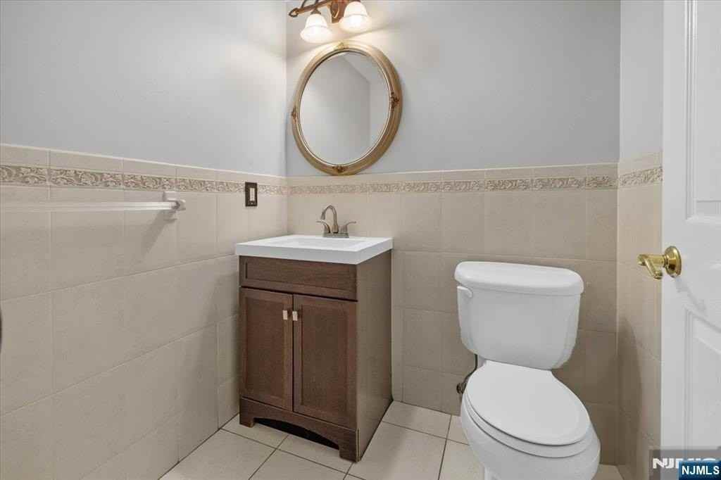 178 Undercliff Ave - Photo 4 of 20