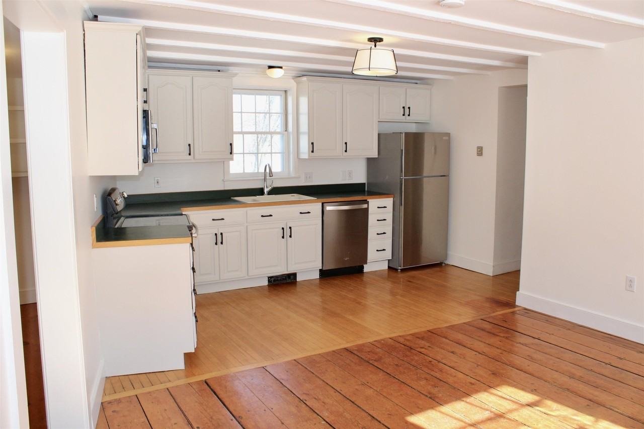 45 Bakery Ln - Photo 3 of 21