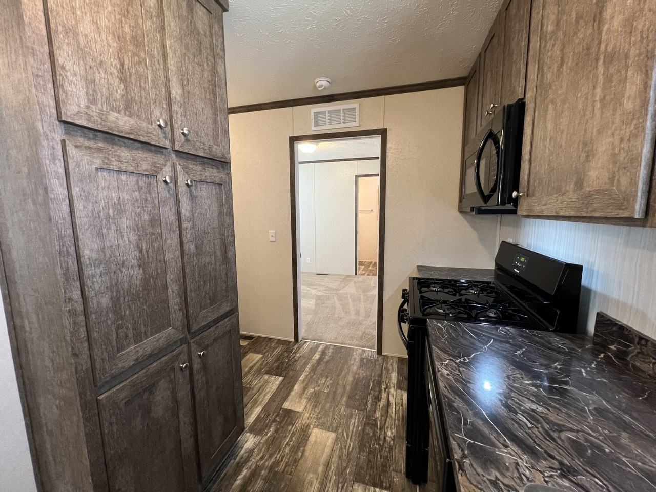 91 Poppy Dr #91 - Photo 3 of 11