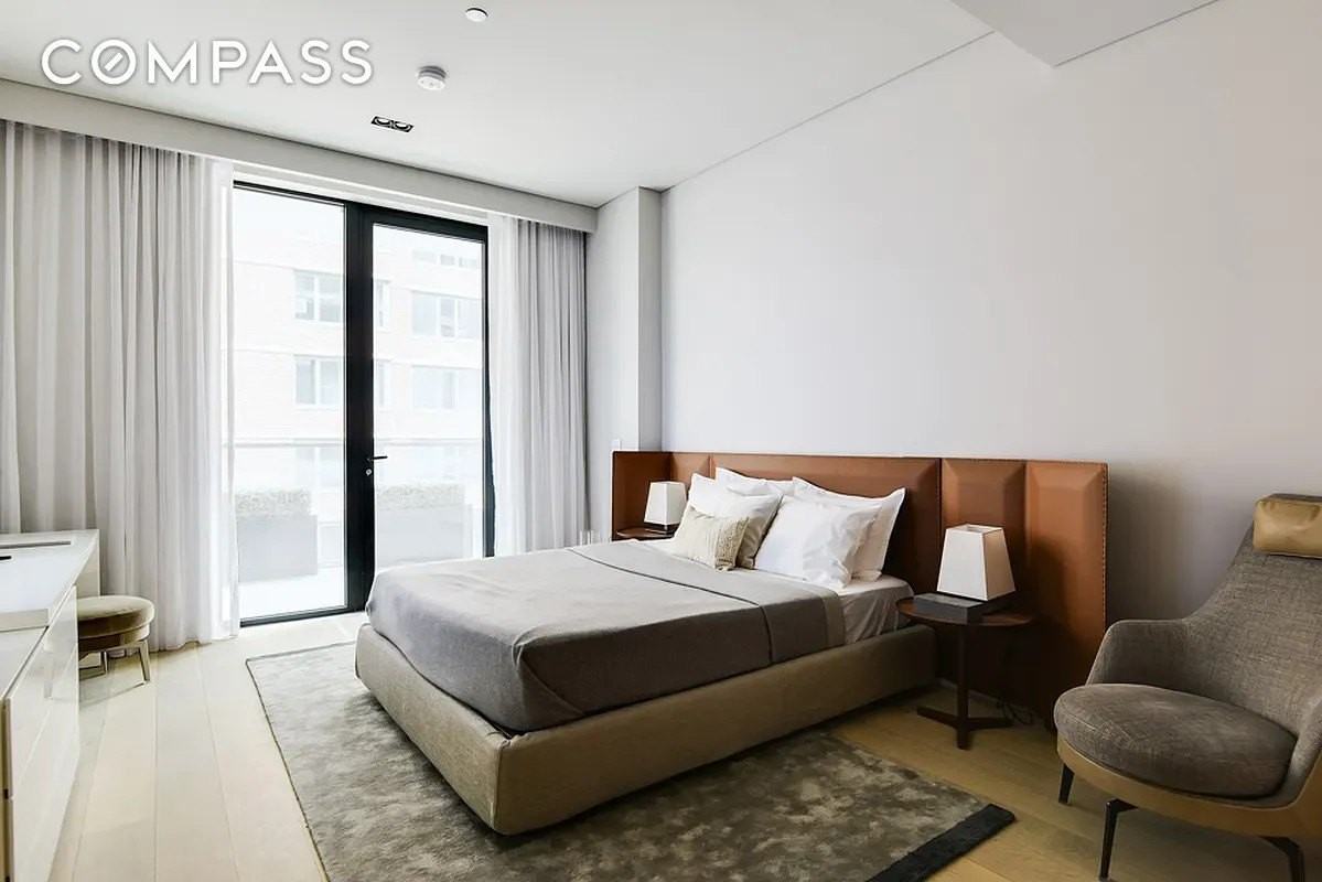 522 W 29th St #5A - Photo 3 of 13