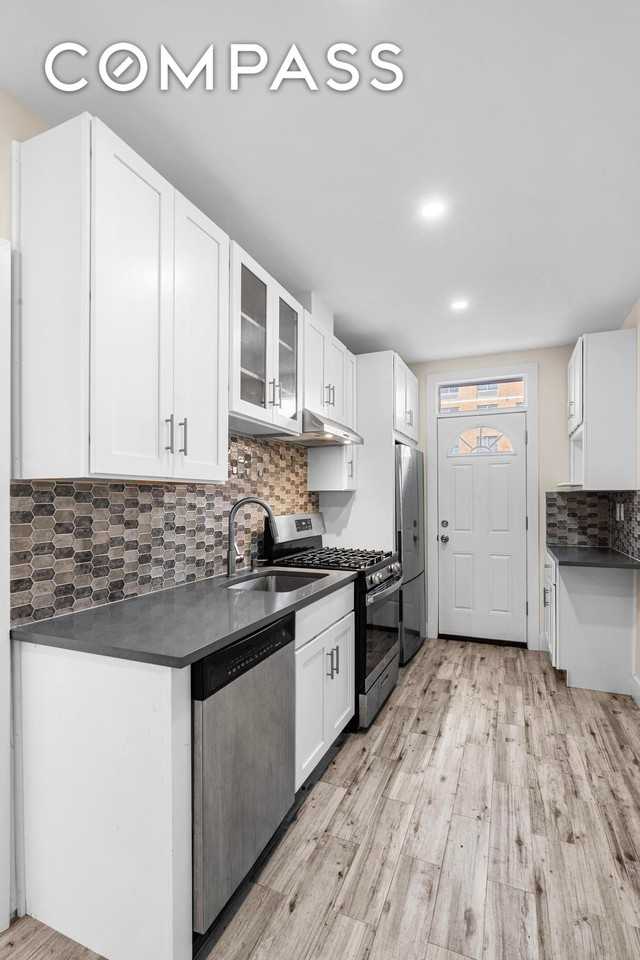 1143 Saint Marks Ave #1