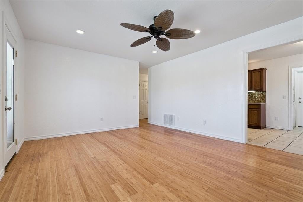 1100 S Avery Dr - Photo 6 of 37