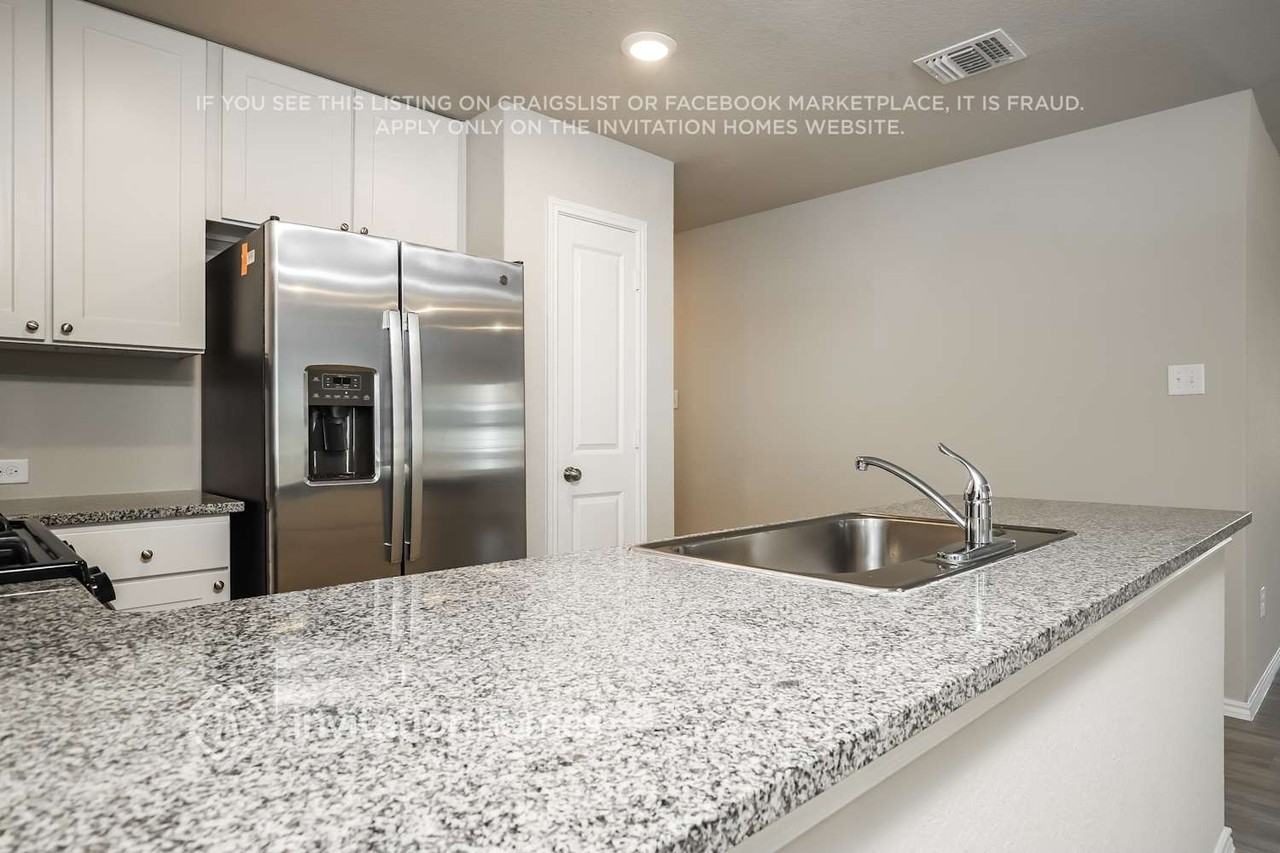 5735 Leon Pl - Photo 7 of 17