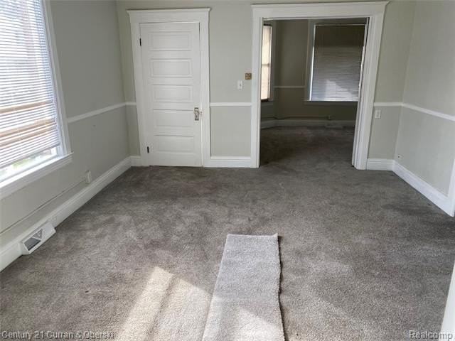 1175 Mason St - Photo 4 of 8