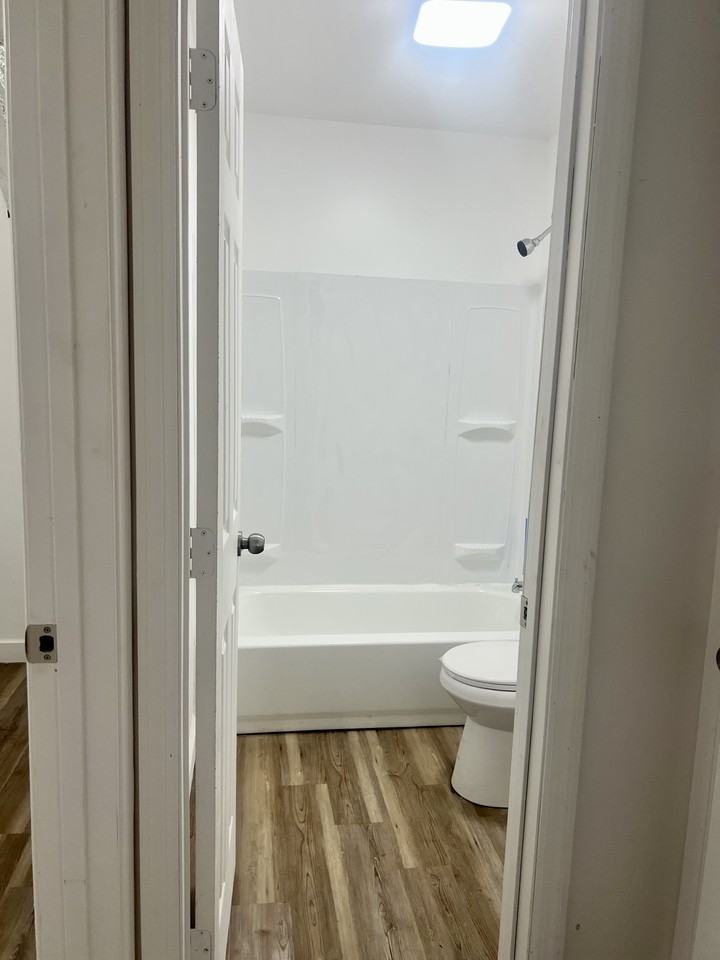 1236 Frisco St #1 - Photo 3 of 10