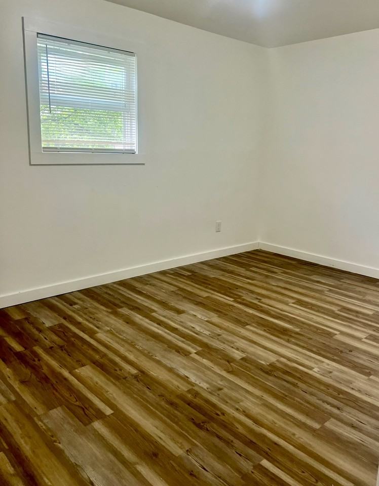 1236 Frisco St #1 - Photo 7 of 10