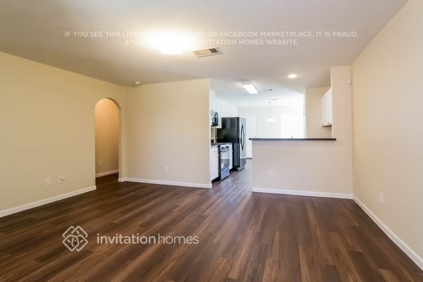 8606 Chaletford Dr - Photo 2 of 12