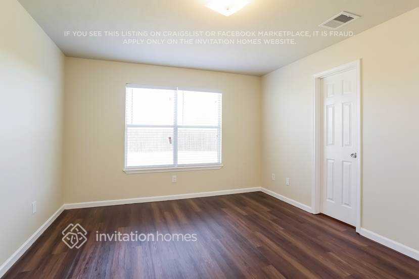 8606 Chaletford Dr - Photo 6 of 12