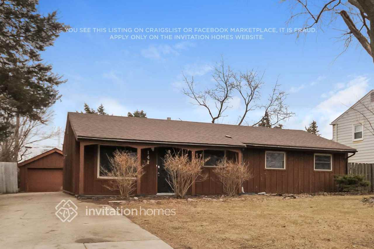 141 Queenswood Rd - Photo 3 of 17